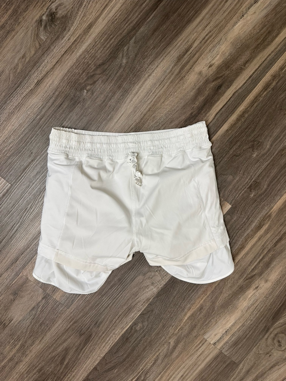 Lululemon Hotty Hot High Rise Skirt - Picture 5 of 8